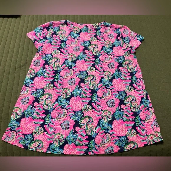 Lilly Pulitzer Etta Scoop Neck Tee - Picture 2 of 7